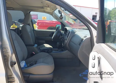 2005 Ford Escape Xlt из США, поврежденный, VIN 1FMYU93195DA10571